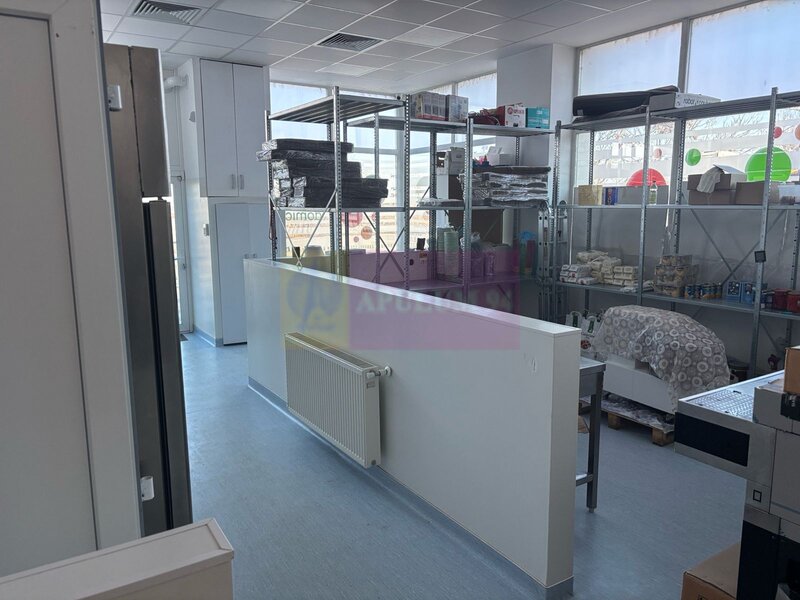 Vanzare spatiu comercial in zona Chisinau-Pantelimon, chirie 2000euro