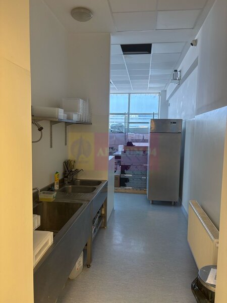 Vanzare spatiu comercial in zona Chisinau-Pantelimon, chirie 2000euro